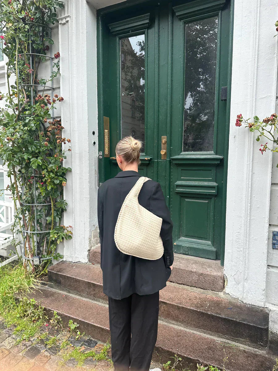 Braided Handbag as a Must-Have