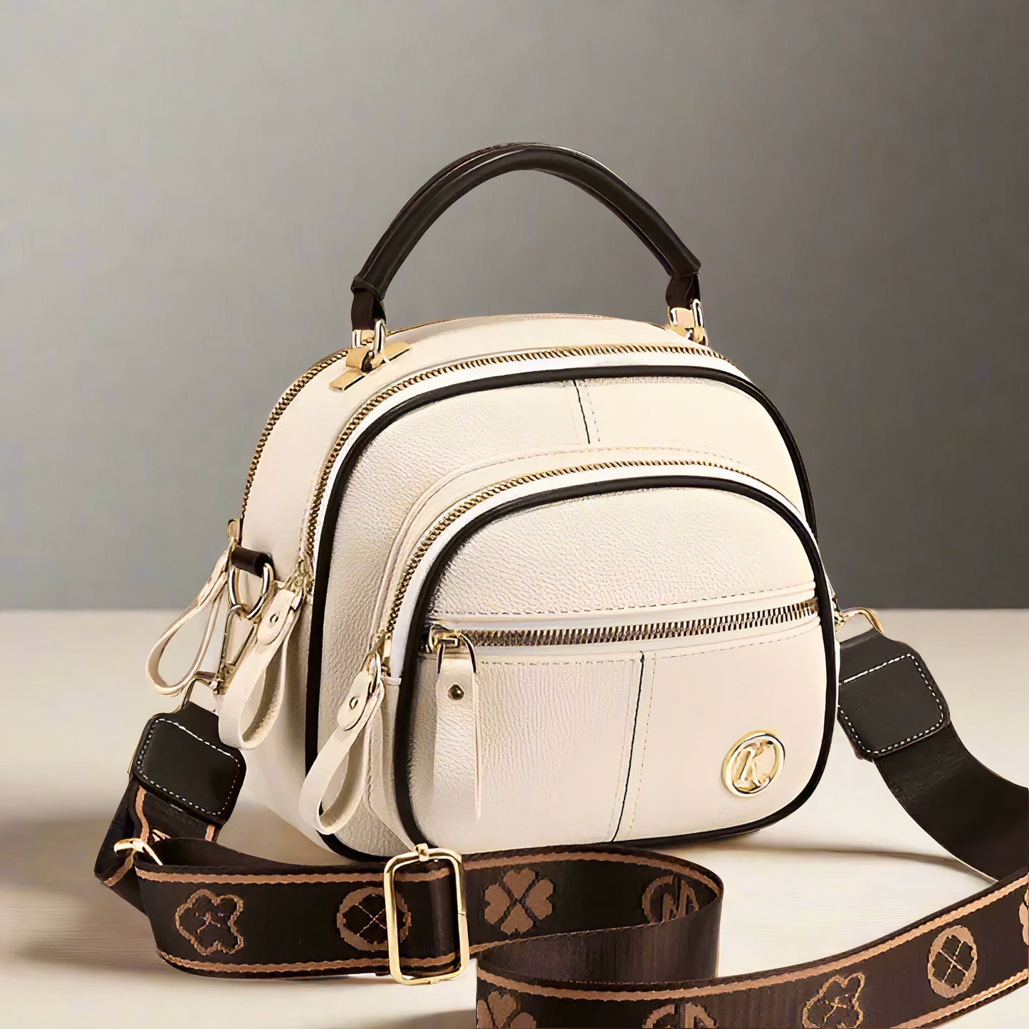 Women's Vintage Leather Crossbody Bag - Priselle