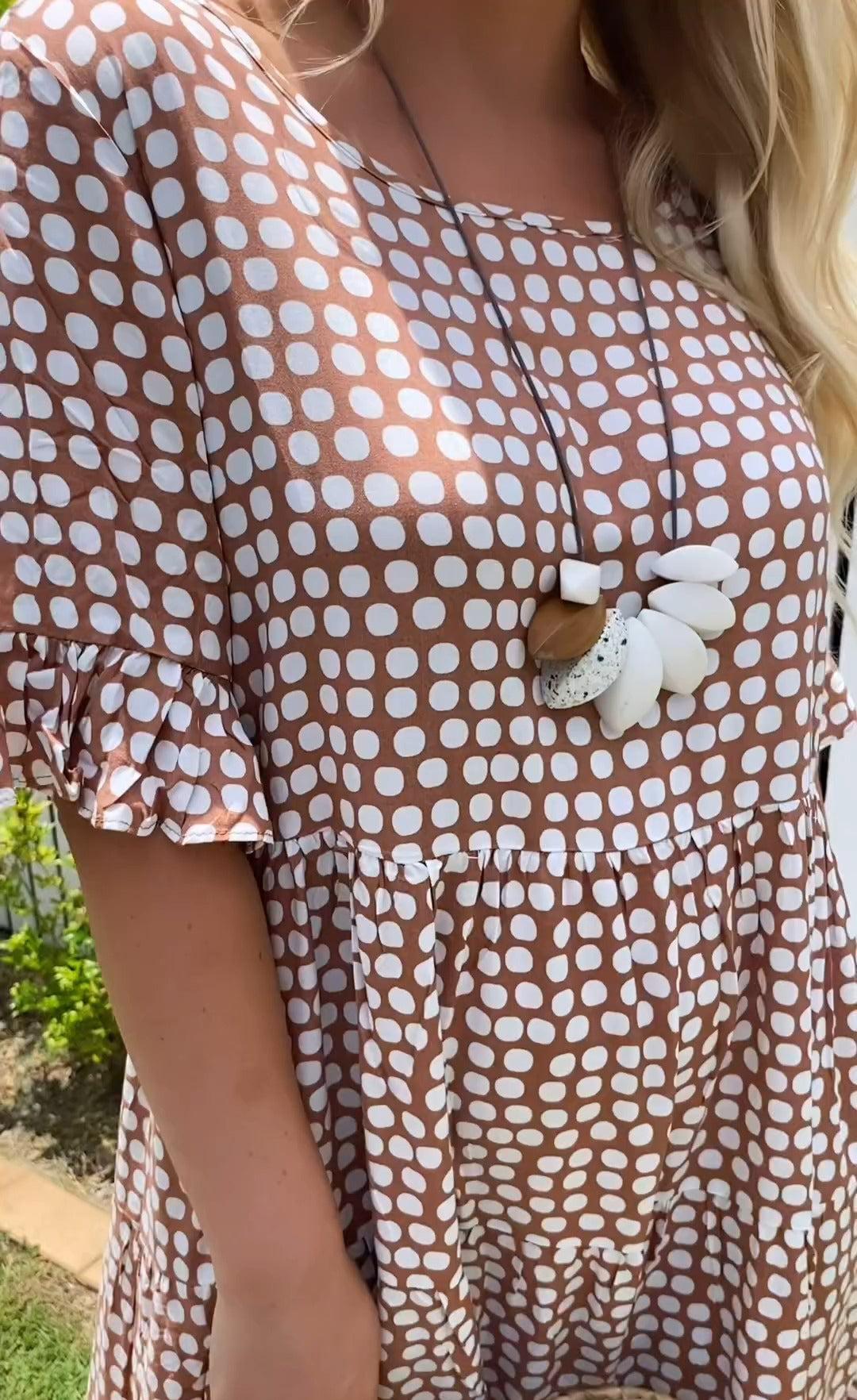 Stella - Vestido midi de verano con lunares