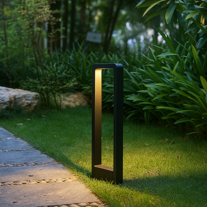 Luz de camino exterior con marco negro moderno