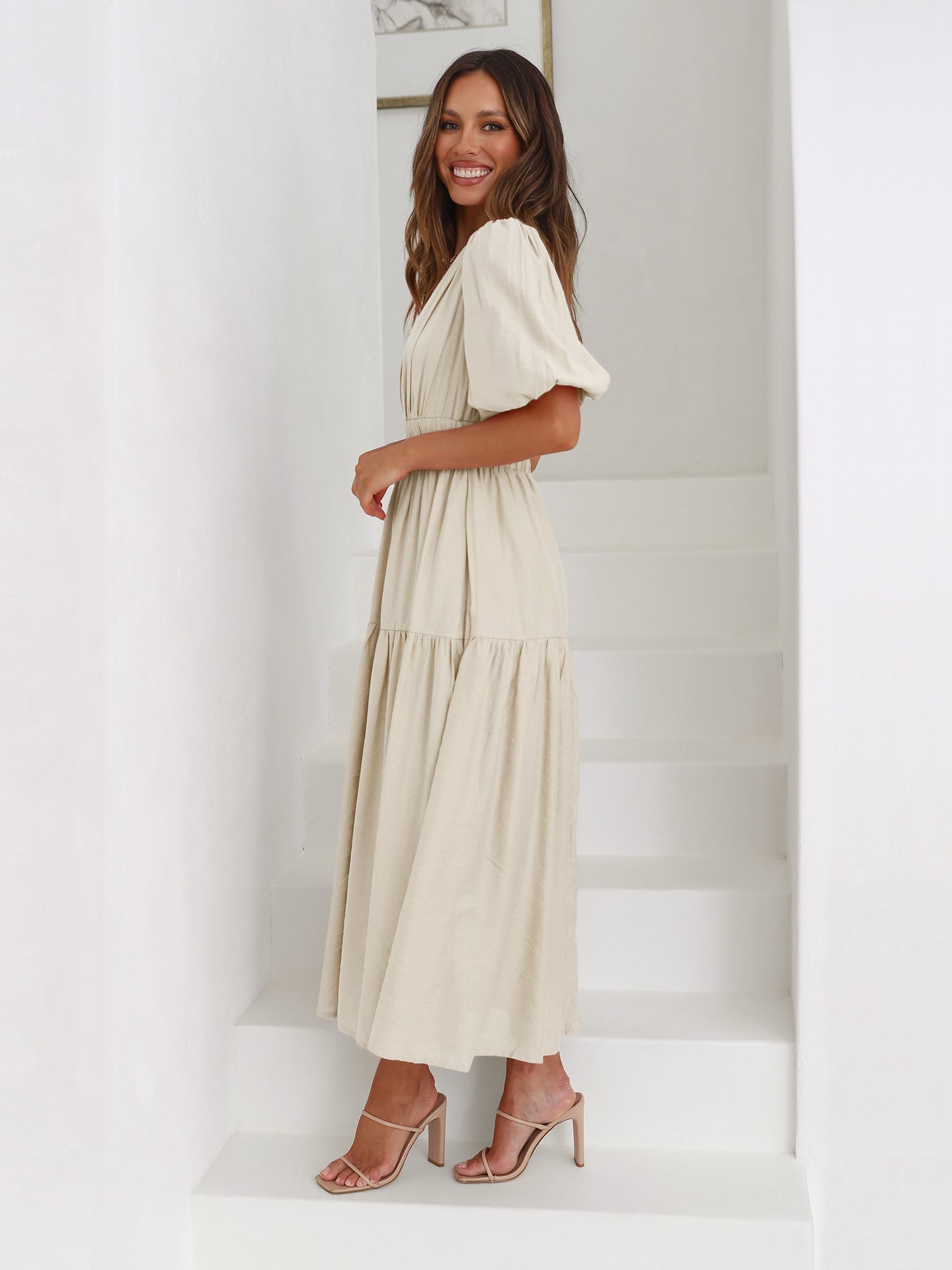 Catalina | Vestido con escote en V y mangas abullonadas