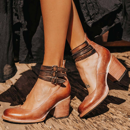 Natalia | Sandalias de cuña con tiras elegantes