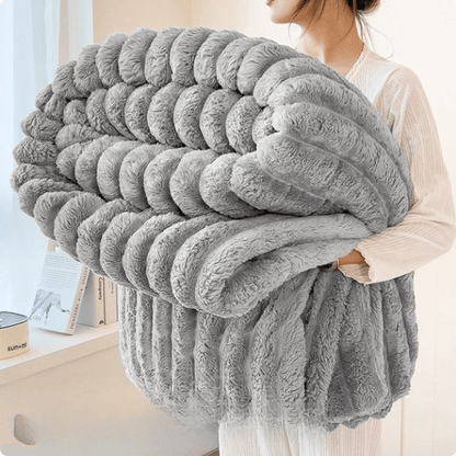 Ultra-Soft Fluffy Blanket – Cozy Thick Plush Comforter for All-Season Warmth