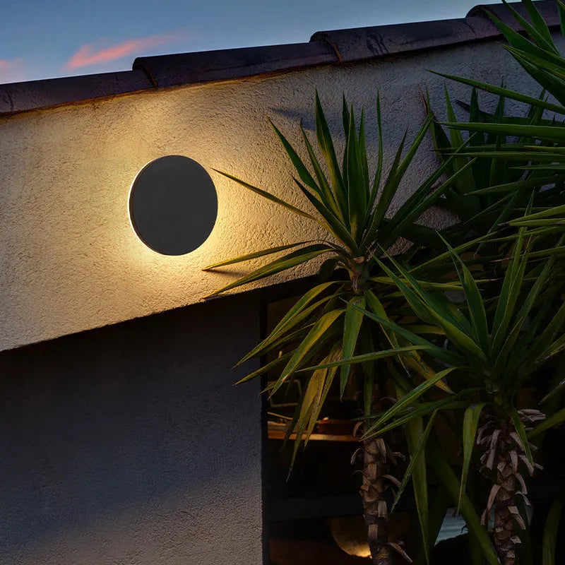 Lámpara de pared moderna negra exterior LED
