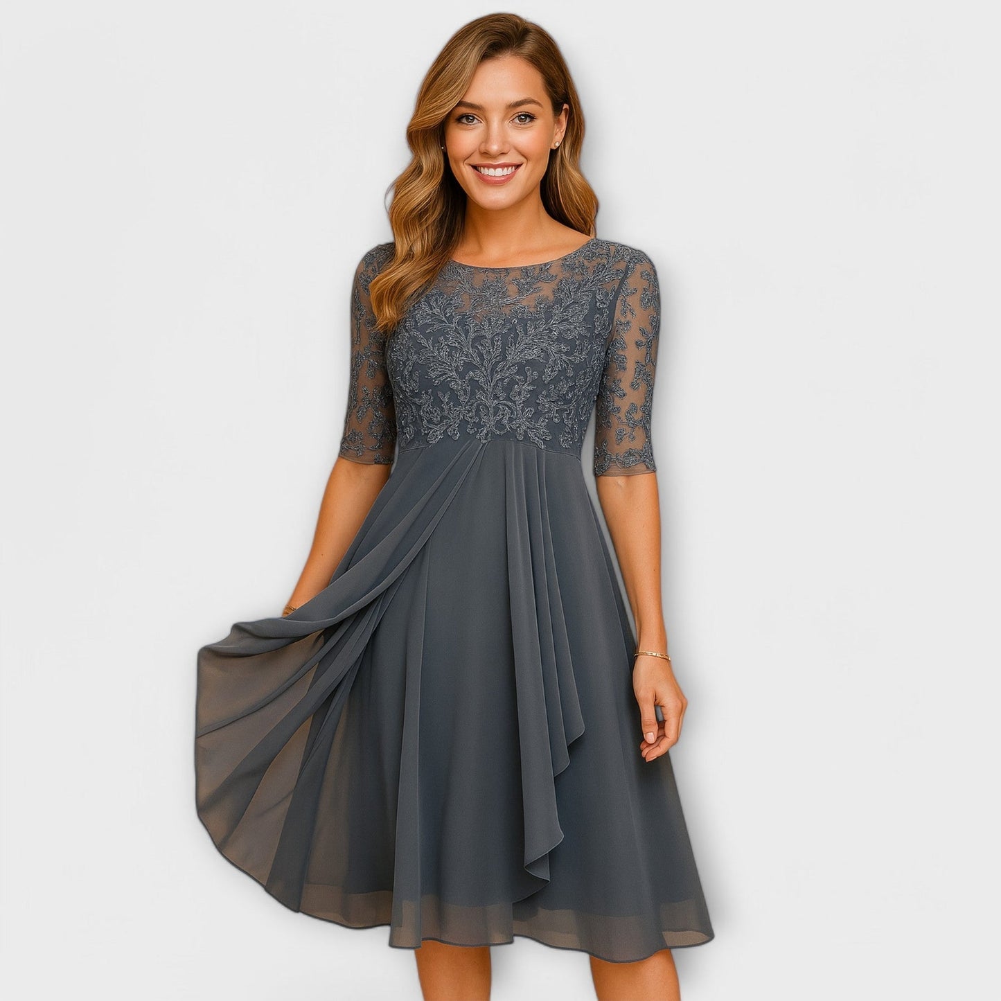 Merry | Vestido midi con manga de encaje