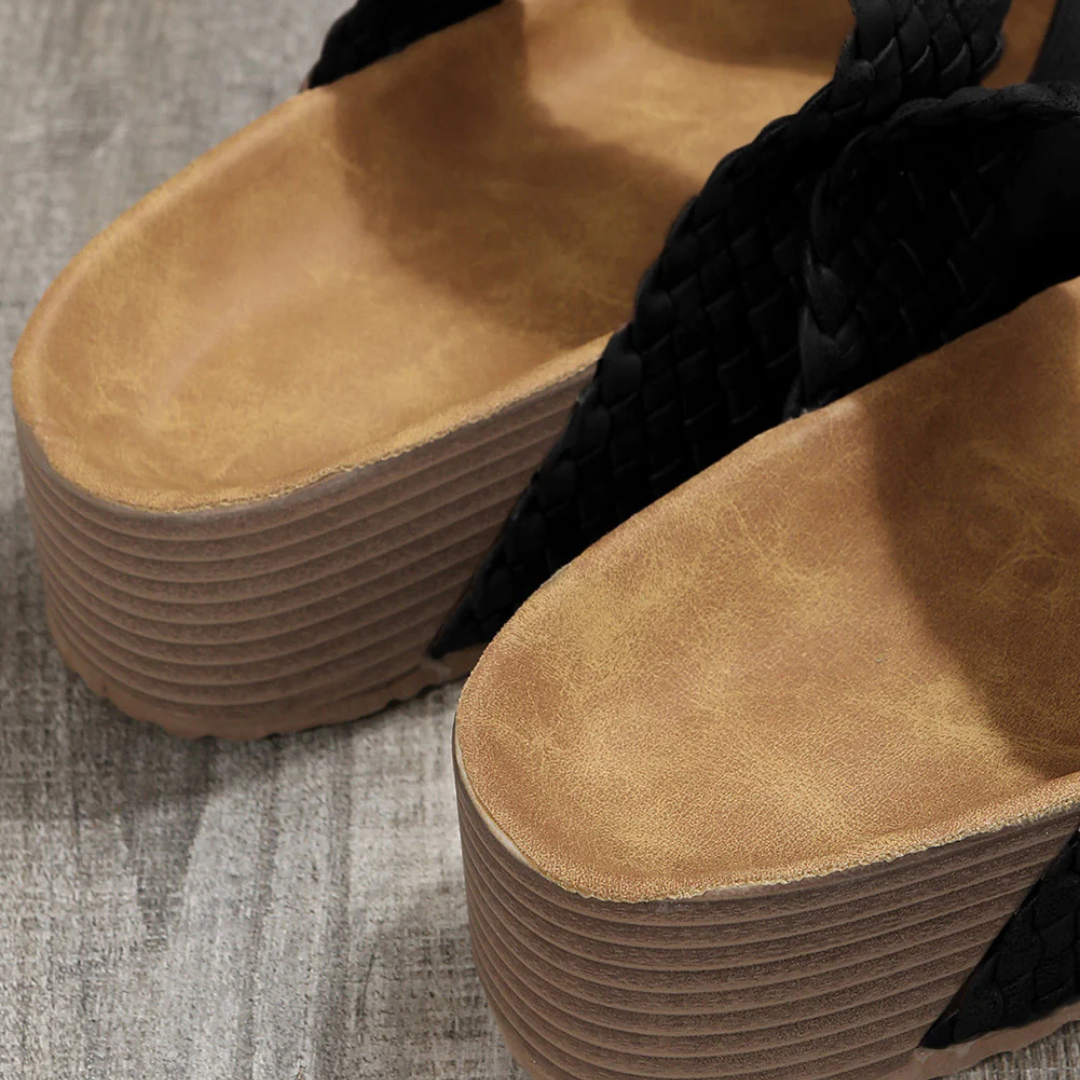 Nova – Sandali slip-on in pelle PU