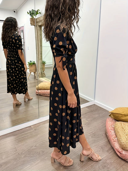 Gesselle | Vestido de escote en V con lunares
