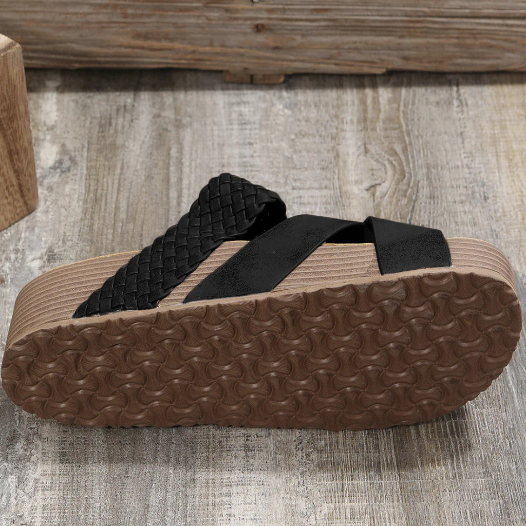 Nova – Sandali slip-on in pelle PU
