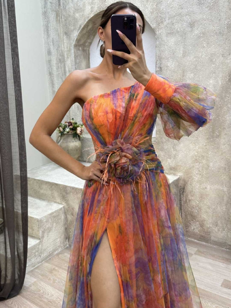 Everleigh | Vestido maxi floral de un solo hombro
