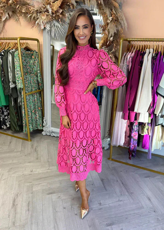 Lennon - Vestido Largo para Mujer con Cuello Alto y Diseño Calado