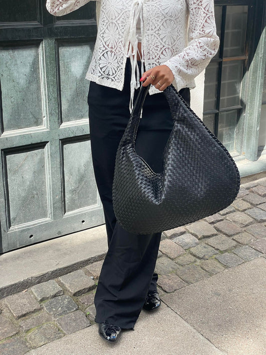 Braided Handbag as a Must-Have