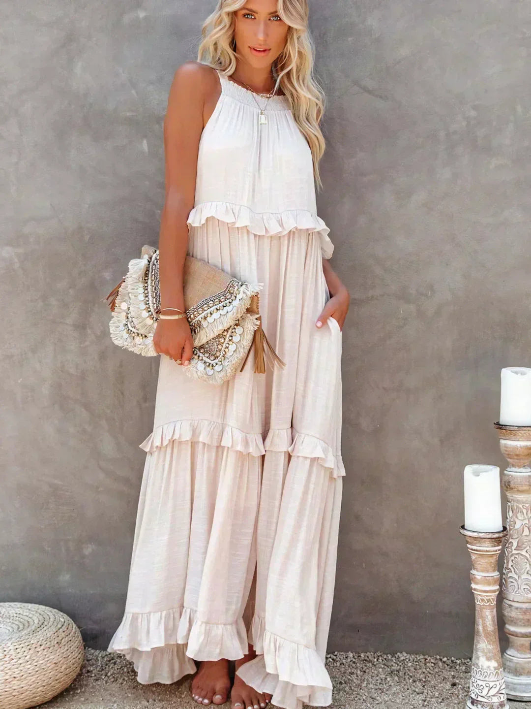 Delilah - Vestido elegante con cuello halter y ribete de volantes