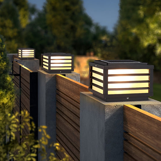 Luz de poste de cerca LED solar para exteriores negra
