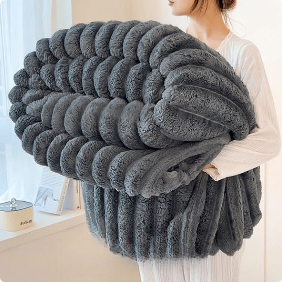 Ultra-Soft Fluffy Blanket – Cozy Thick Plush Comforter for All-Season Warmth