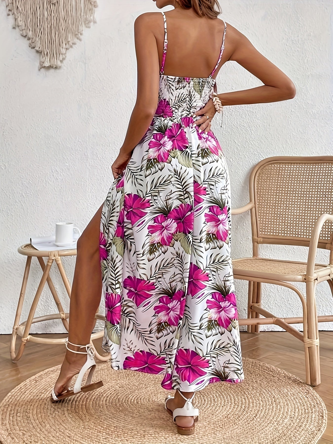 Maple - Vestido largo con tirantes y escote en V floral