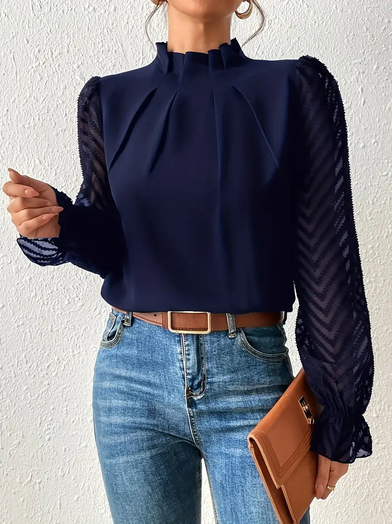 Kolbrun | Blusa plisada elegante con mangas de malla para mujeres