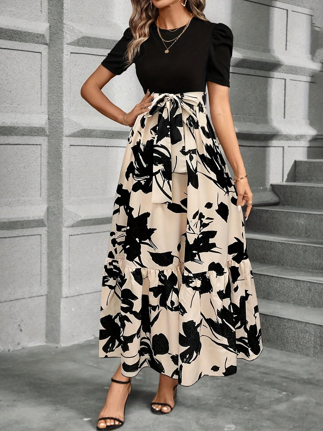 Briony - Vestido floral de cintura alta con dobladillo con volantes