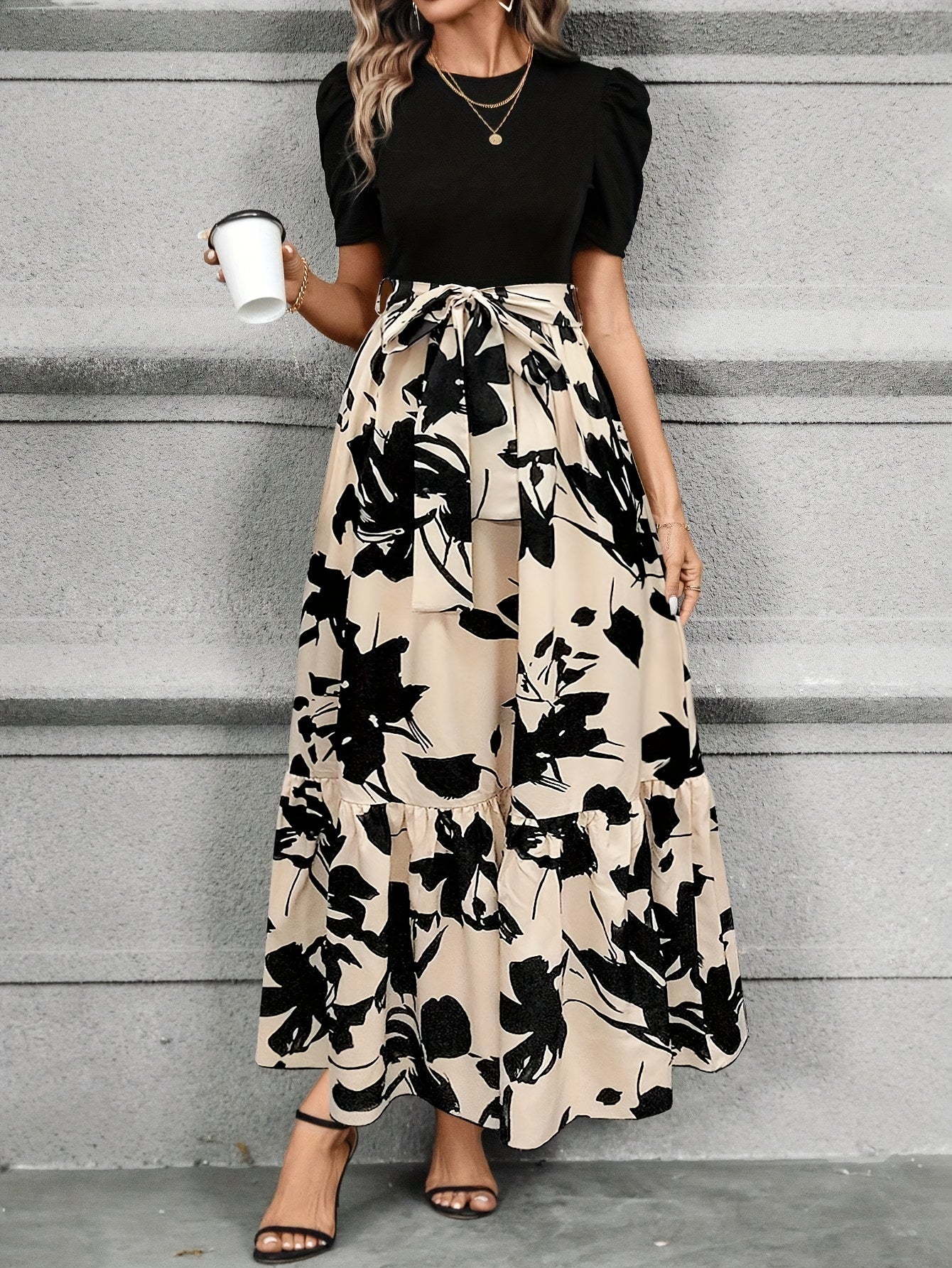 Briony - Vestido floral de cintura alta con dobladillo con volantes