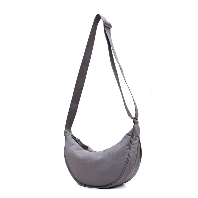 Kinnaya - Bolsa en forma de media luna
