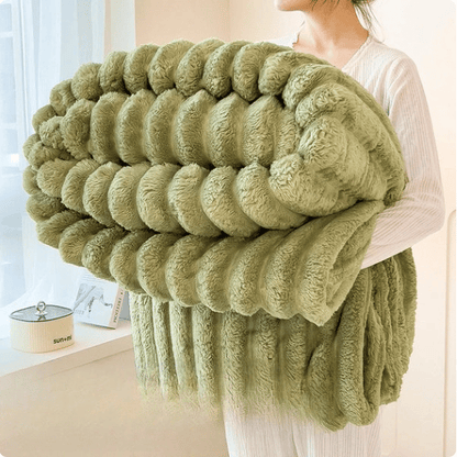 Ultra-Soft Fluffy Blanket – Cozy Thick Plush Comforter for All-Season Warmth
