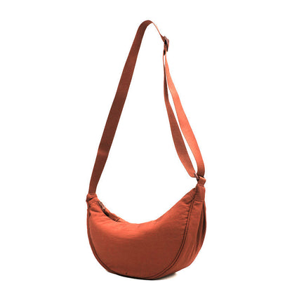 Kinnaya - Bolsa en forma de media luna