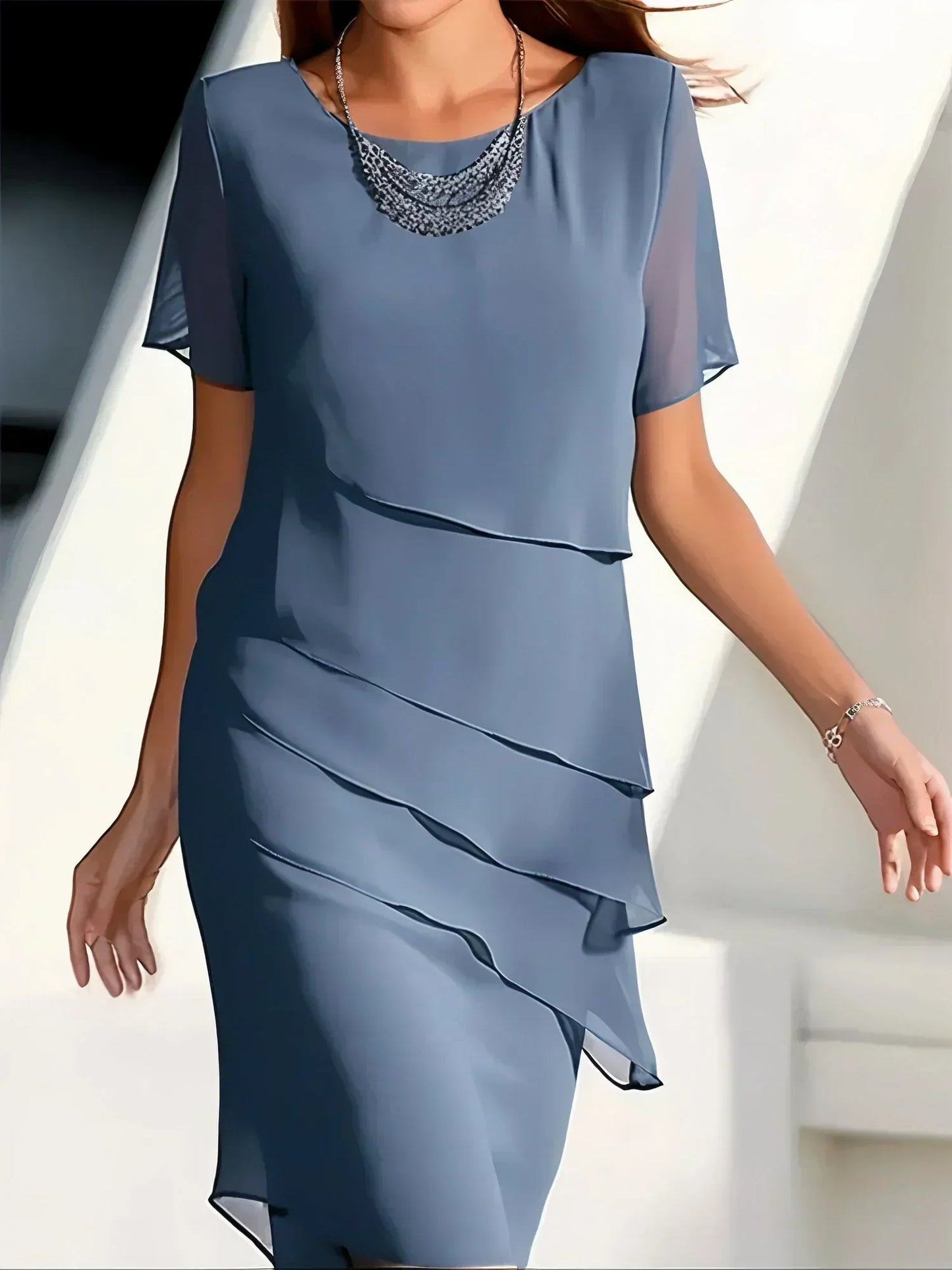 Cara | Vestido elegante que cubre el abdomen