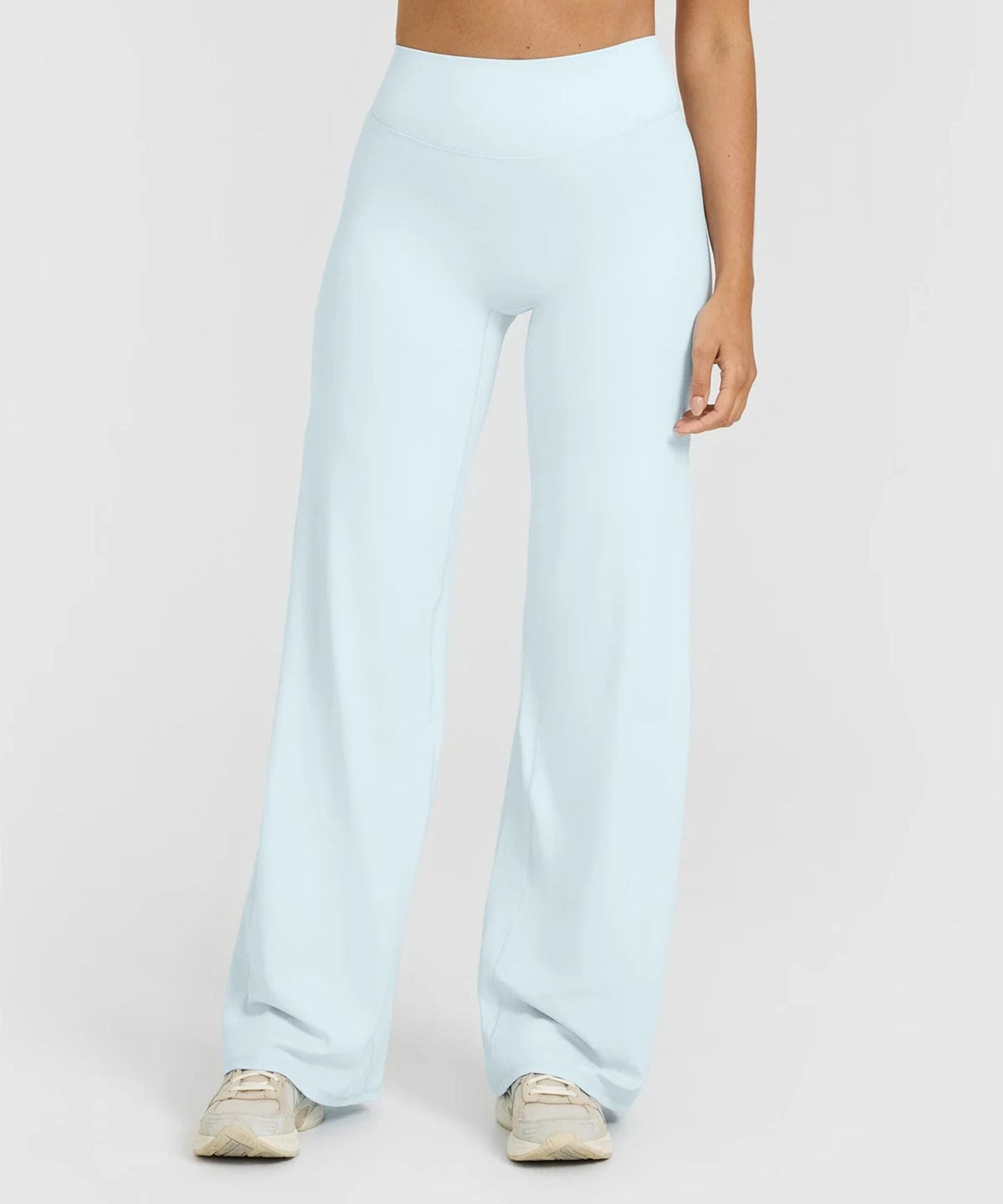 FlowFit Elite - Look Effortlessly Chic While Feeling Cloud-Soft