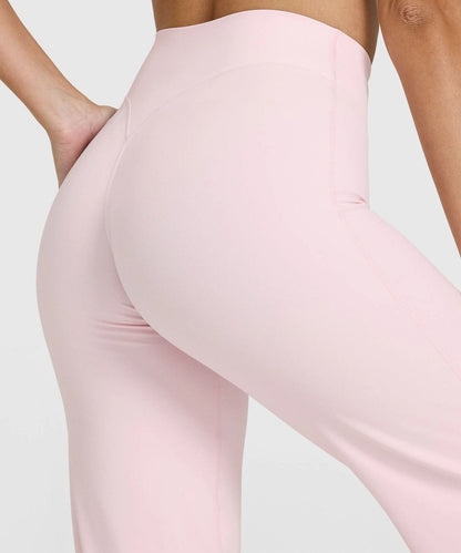 FlowFit Elite - Look Effortlessly Chic While Feeling Cloud-Soft