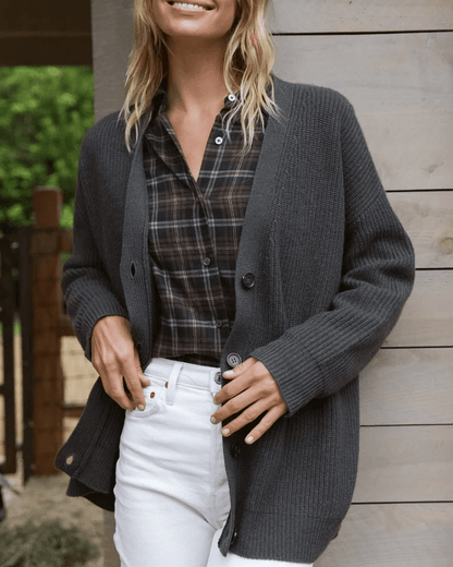 Rina | Cardigan abbottonato e arioso 