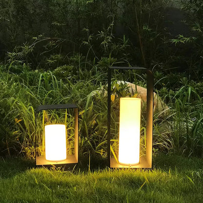 Lámpara de suelo exterior de metal con luz LED solar