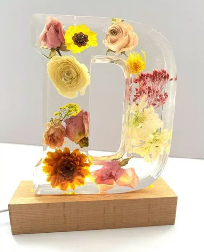 Lámpara Nocturna Floral Hecha a Mano para un Ambiente Soñador