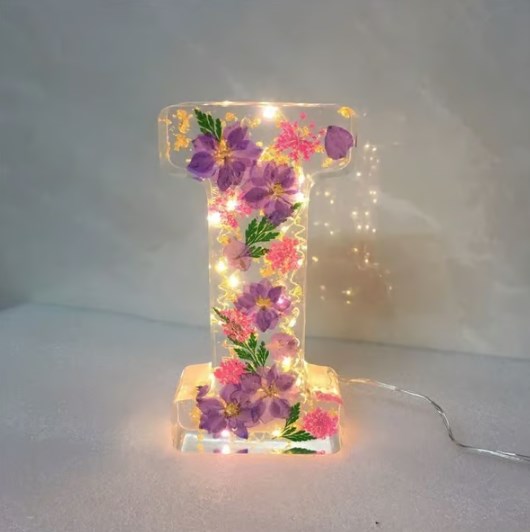 Lámpara Nocturna Floral Hecha a Mano para un Ambiente Soñador