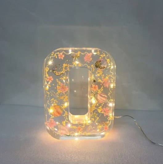 Lámpara Nocturna Floral Hecha a Mano para un Ambiente Soñador