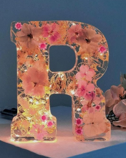 Lámpara Nocturna Floral Hecha a Mano para un Ambiente Soñador