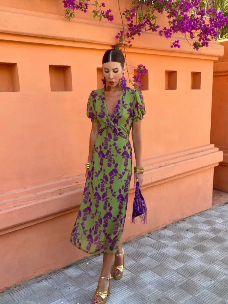 Lucinda - Vestido plisado floral bohemio con escote en V
