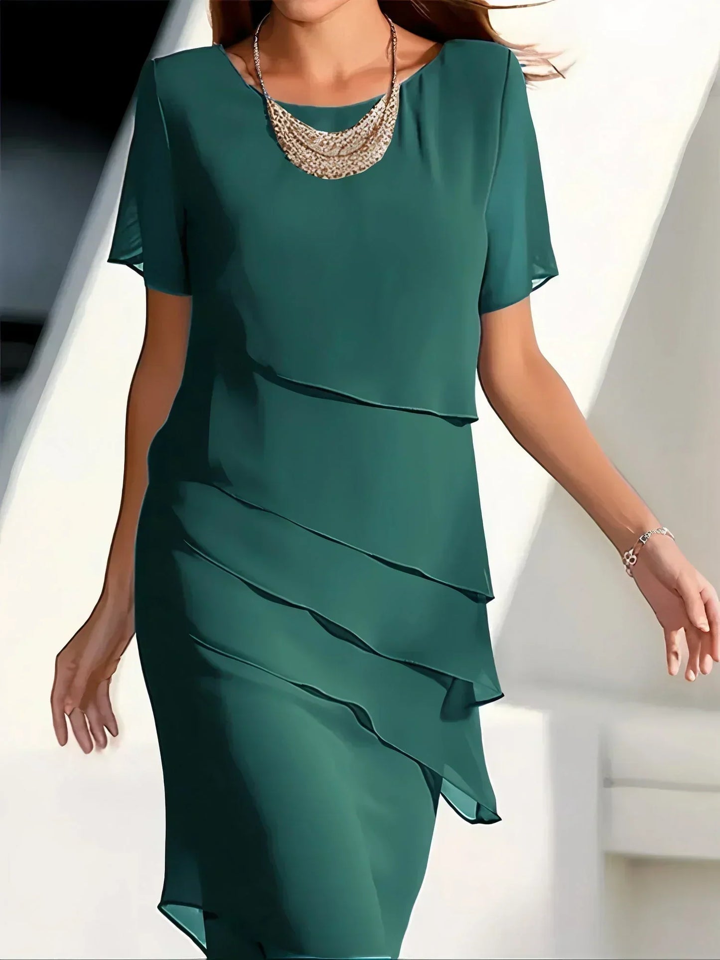Cara | Vestido elegante que cubre el abdomen