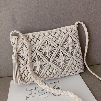 WovenVibe - Stylish Shoulder Bag with Zipper