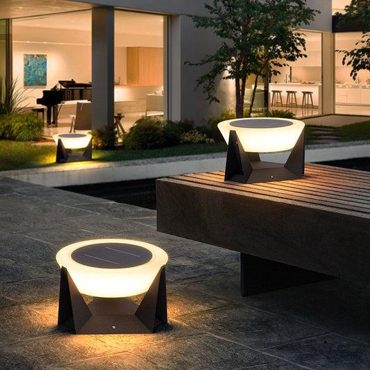 Luz solar LED para jardín exterior con marco de hierro