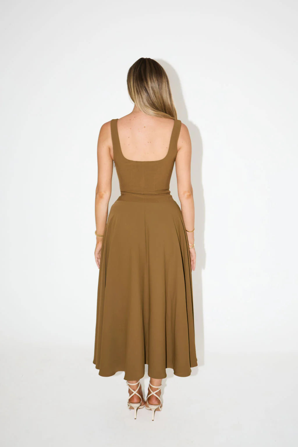 Vestido Midi Sofisticado Sofia