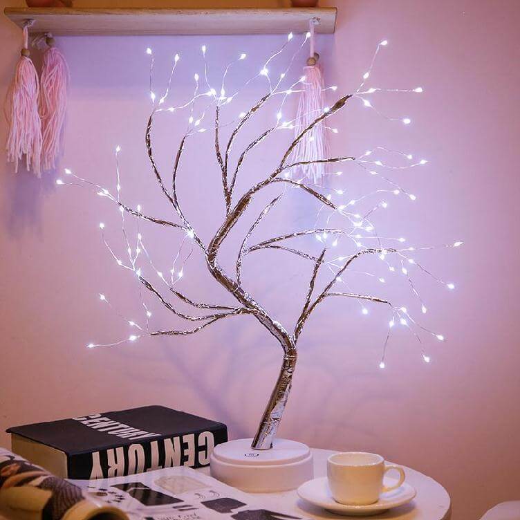 Lámpara de mesa LED con luces de árbol coloridas