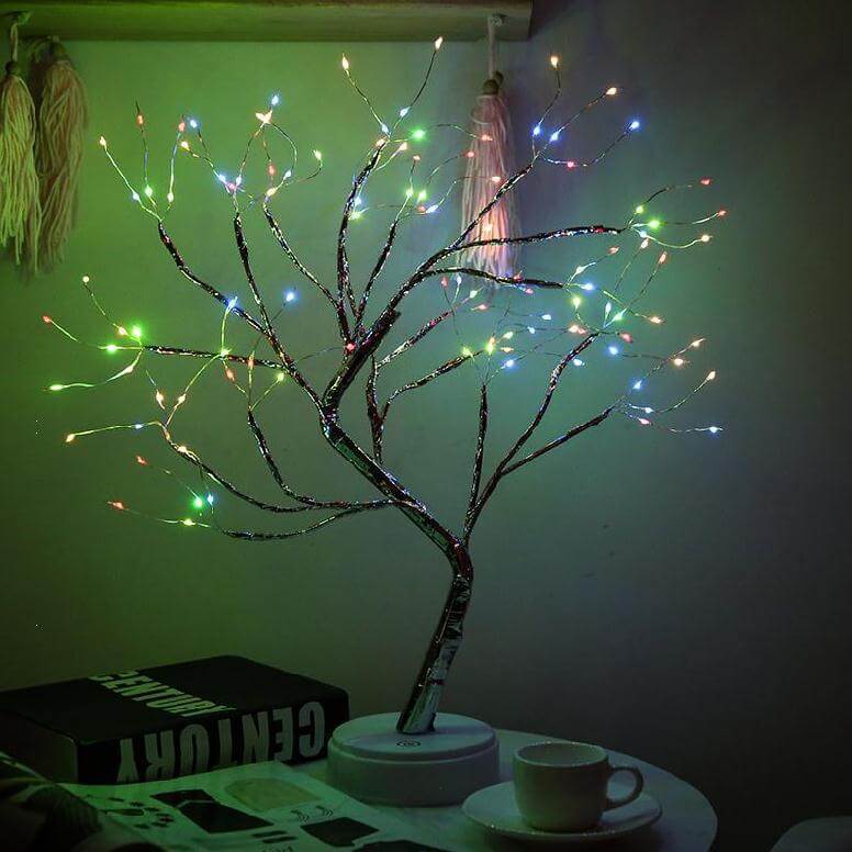 Lámpara de mesa LED con luces de árbol coloridas