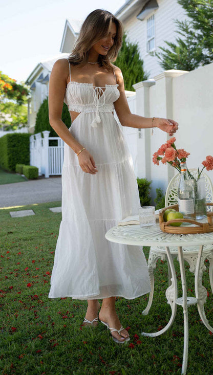 Vestido de gran vuelo con cuello en V, sin mangas, color sólido y costuras