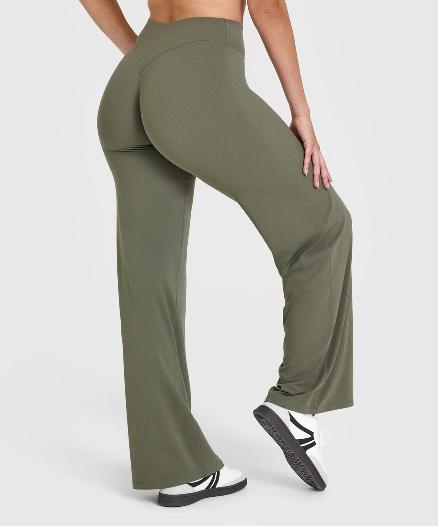 FlowFit Elite - Look Effortlessly Chic While Feeling Cloud-Soft