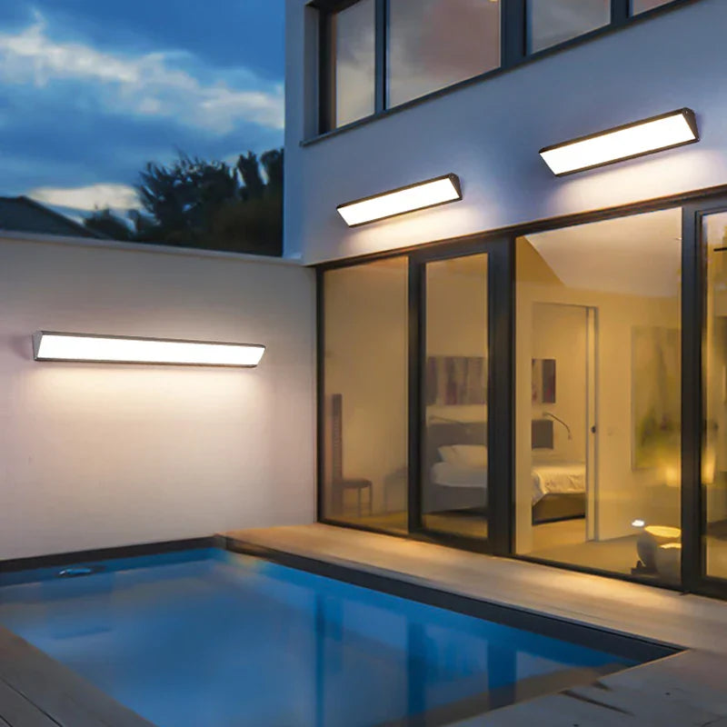 Lámpara de pared exterior LED con estructura de aluminio