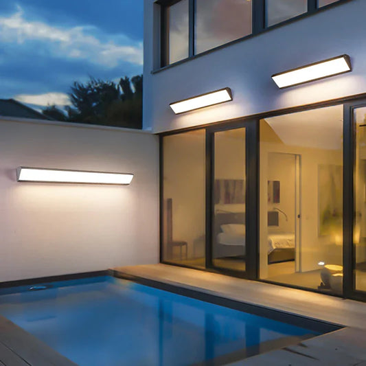 Lámpara de pared exterior LED con estructura de aluminio