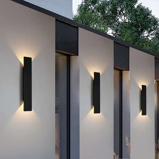 Lámpara de pared exterior negra de aluminio impermeable