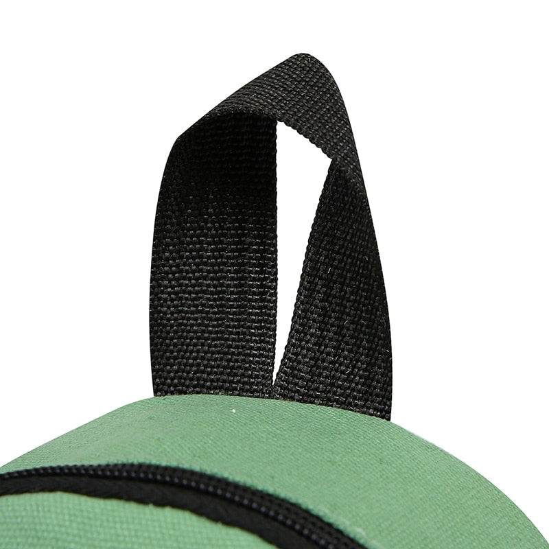 Kenessa - Mochila Compacta de Lona