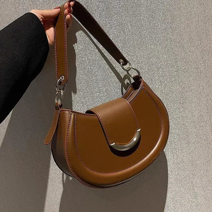 Bolsos de cuero cruzados a la moda