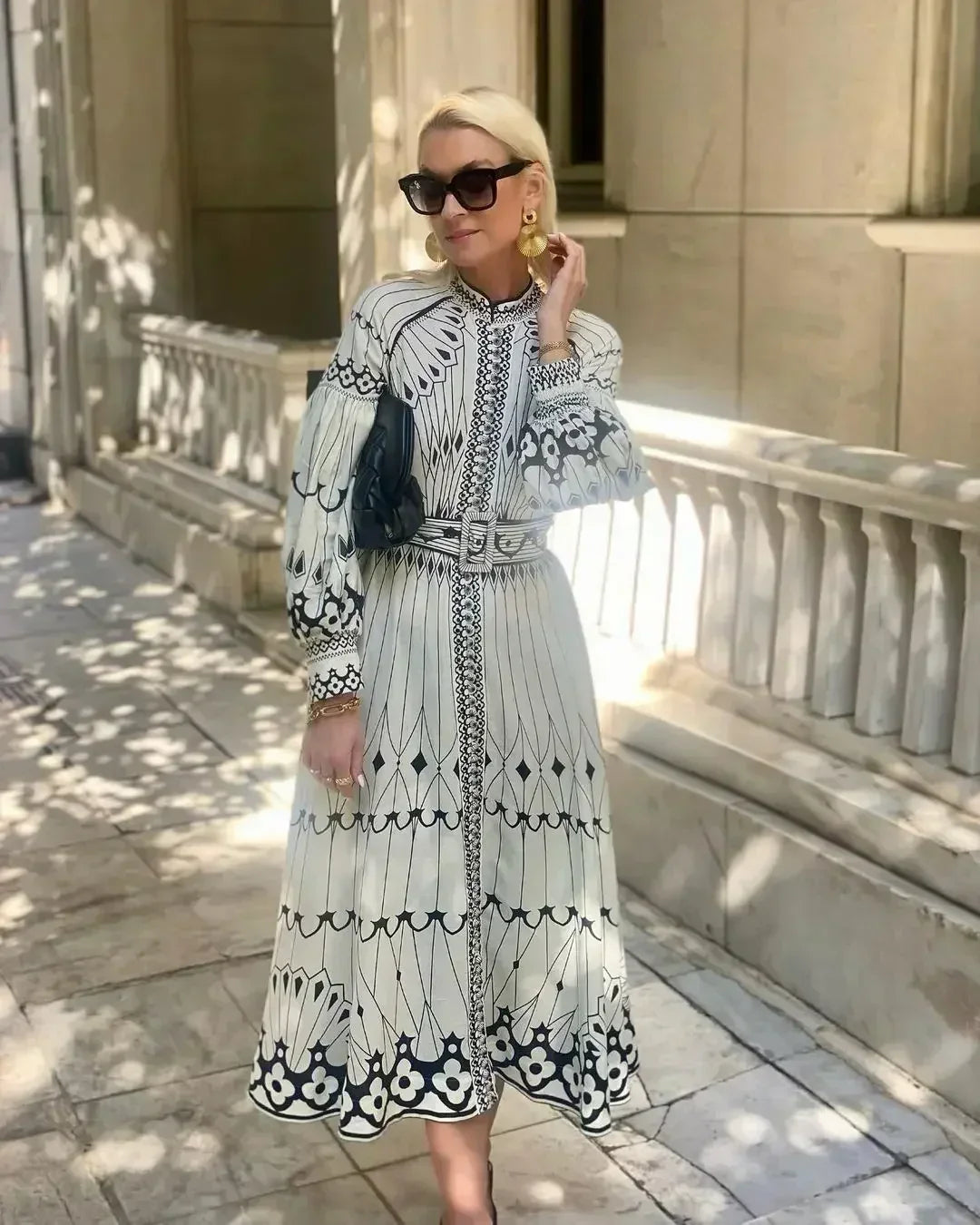 Mirabel - Vestido línea A con estampado retro elegante