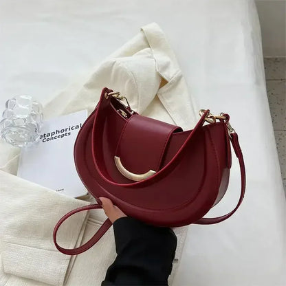 Bolsos de cuero cruzados a la moda